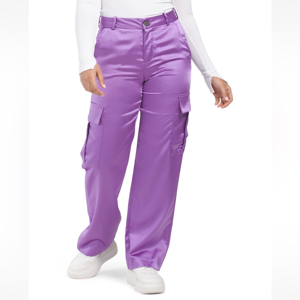 ZARA Trousers With Cargo Pockets